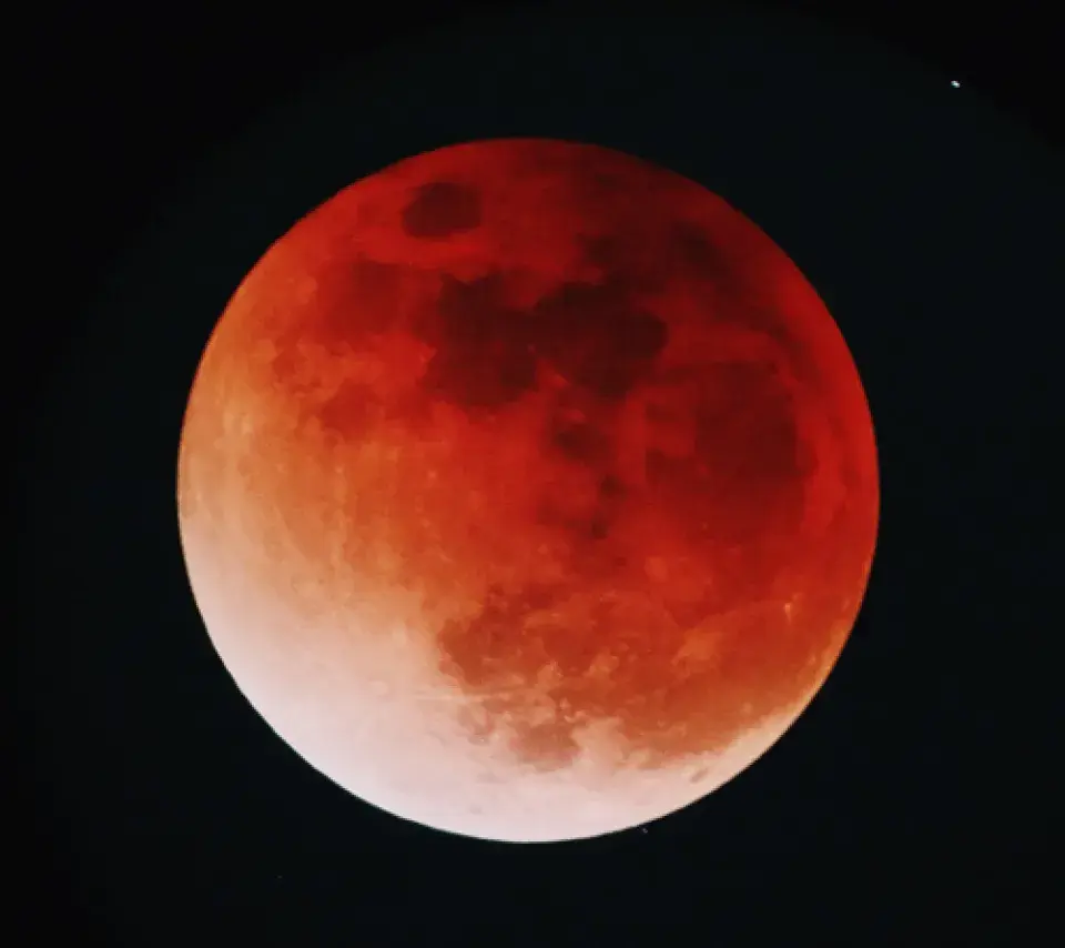 Les éclipses de lune éclairent la chronologie et l'impact climatique du volcanisme médiéval ""